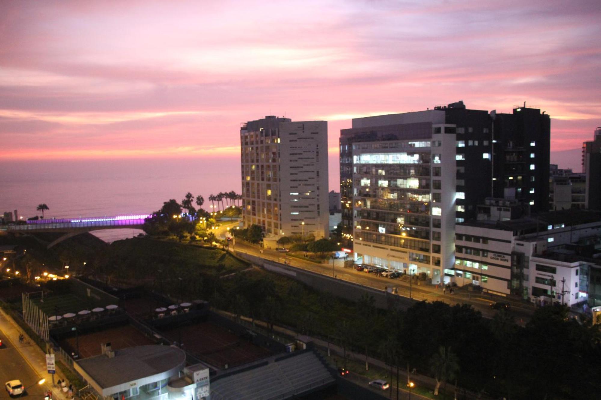The Guest House 1 At The Booming Center Of Miraflores, Lima - Peru المظهر الخارجي الصورة